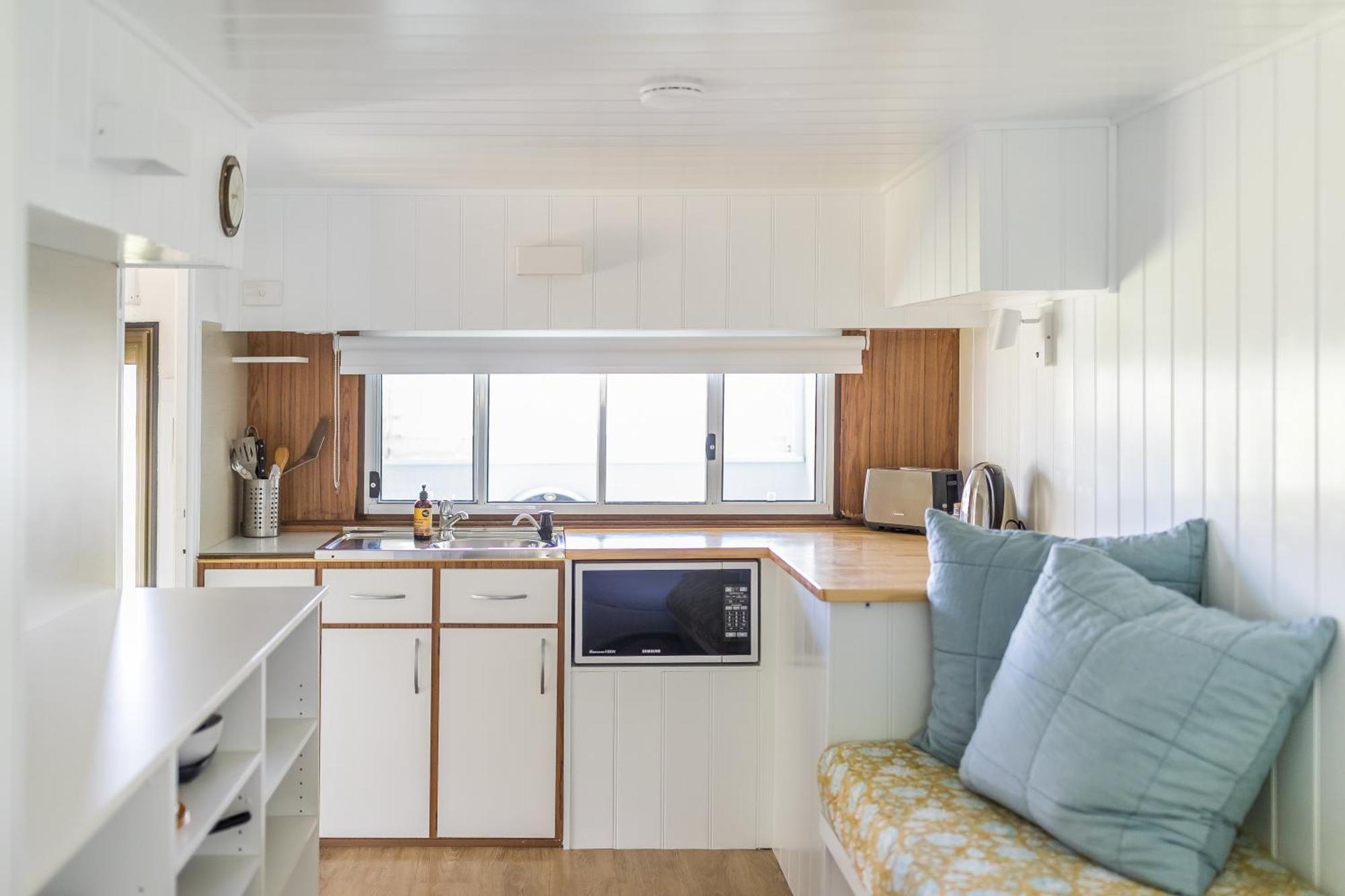 Surfside Cudmirrah Beach Berrara Room photo