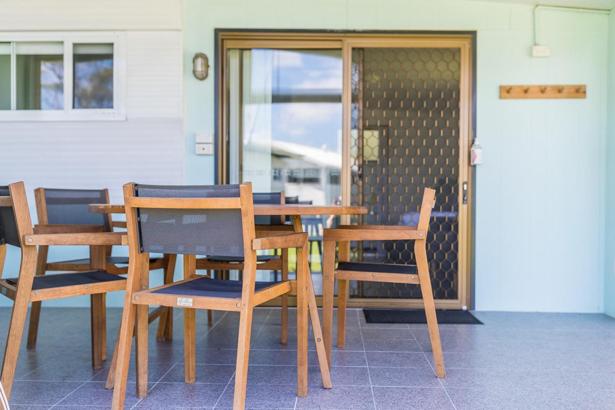 Surfside Cudmirrah Beach Berrara Room photo